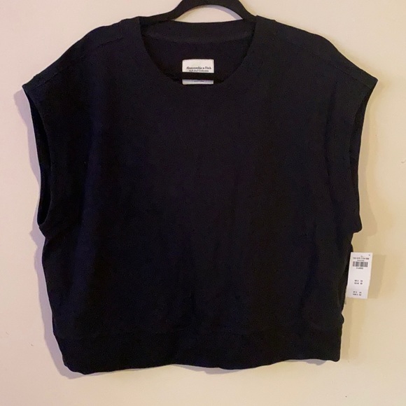 Abercrombie & Fitch Tops - NWT Abercrombie soft A&F collection cap sleeve tshirt size XL